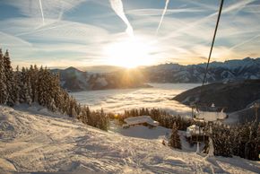 Ein Highlight im Skigebiet Schmitten sind die Sonnenaufgangsfahrten.