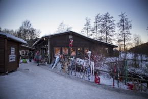 Skihütte Sellinghausen: 150 Sitzplätze, Toilettenanlagen mit Dusche/WC