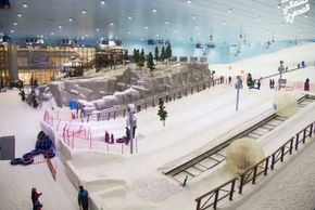 Die Skihalle bietet noch weitere winterliche Aktivitäten.