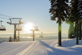 Das Sun Peaks Resort ist eines der familienfreundlichsten Skigebiete weltweit mit nahezu unendlich vielen Abfahrten für jede Könnerstufe.