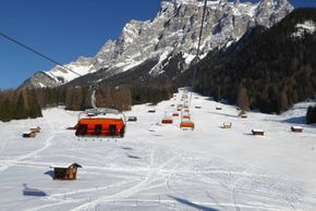 Herrliche Panoramalage am Fuß der Zugspitze