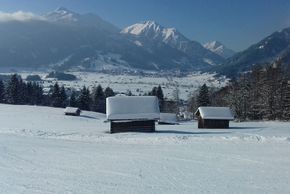 Panoramablick in den Talkessel von Ehrwald-Lermoos-Bieberwier