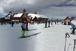 The Lodge at Sunspot sorgt nicht nur für einen fabelhaften Panoramablick, sondern verwöhnt auch echte Feinschmecker auf 3260m.