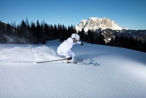 Traumhaftes Panorama: auf der Piste am Grubigstein mit Blick auf den Wetterstein.