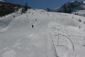 Detaillierte Infos zum Skiurlaub im Skigebiet Unterbäch - Ginals