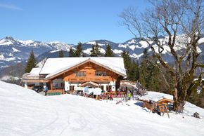Auch für Einkehrmöglichkeiten ist im Skigebiet ausreichend gesorgt.