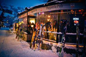 Das Papperla Pub in der Steinmattstraße in Zermatt