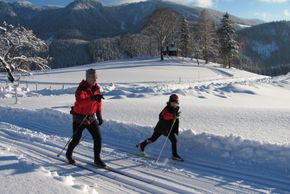 Das Langlaufzentrum führt durch das traumhaft gelegene Hochplateau Hochreit.