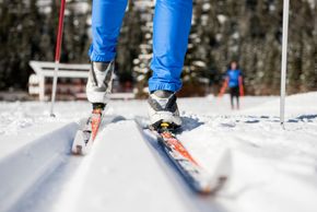 Neben den klassischen Langläufern haben auch Skater genügend Platz.