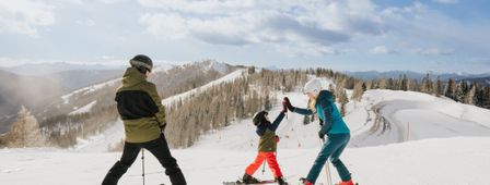 Im Skigebiet Bad Kleinkirchheim können Familien mit dem 1€ Skipass ordentlich sparen!