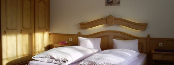 Schlafzimmer Wohnung Flieder