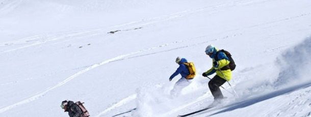 Die durchschnittliche Schneehöhe während der Saison beträgt 111cm am Berg