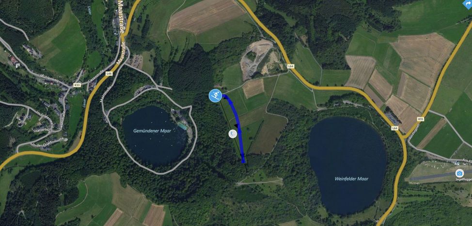 Das Gebiet liegt in zwischen dem Gemündener Maar und dem Weinfelder Maar in der Eifel, Rheinland-Pfalz.