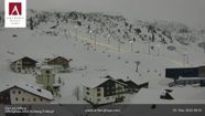 Hotel Arlberghaus in Zürs mit Blick auf den Weltcuphang