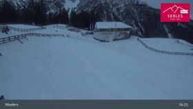 Webcam zeigt die aktuelle Schneelage in Serlesbahnen Mieders