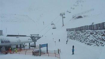 Am Tiefenbachgletscher in Sölden schneit es auch.
