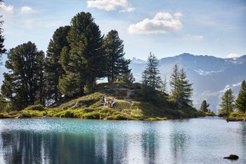 Bis Mitte Oktober kann man in den Bergen im Paznauntal wandern.