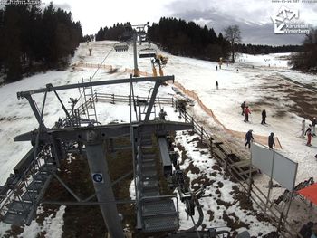 Im Sauerland mussten sich Skifahrer heuer oft mit wenig Schnee begnügen.