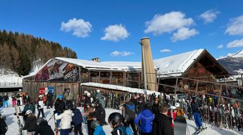 Die Hexenalm in Fiss ist ganz klar das Partyzentrum nach Liftschluss.