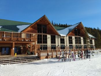 For restaurants, proof of vaccination is required at most ski resorts.