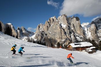 Im Val di Fassa trifft exklusives Skivergnügen auf italienisches Dolce Vita.