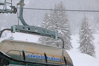 Zuviel Neuschnee in Zauchensee.