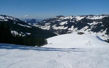 Tolle Abfahrten und super Aussicht am Hochschelpen in Balderschwang.