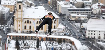 Mitten in Innsbruck liegt die dritte Schanze der Tournee.