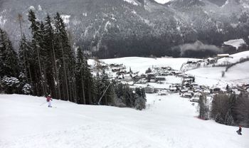 In Tirolina gibt es sogar eine kurze schwarze Abfahrt für Könner.