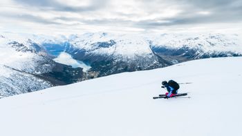 Die Bergans Inner Kollektion eignet sich wunderbar als wärmende Baselayer-Schicht zum Skifahren.