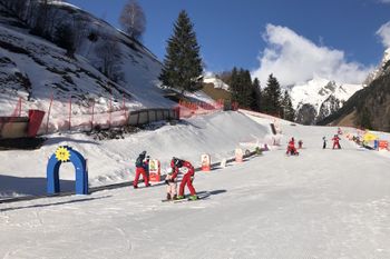 Skikurse sollen in kleineren Gruppen angeboten werden.