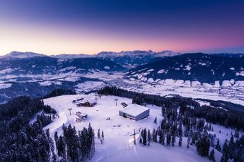 Überschaubar und doch vielseitig präsentiert sich das Skigebiet.