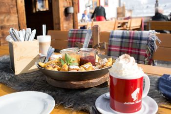 Hüttenkulinarik in Gastein - hier bleiben keine Wünsche offen.