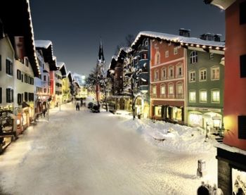 Achtung Promis! Auch Schauspieler, Musiker und Co. verbringen ihren Winterurlaub mit ihren Familien im idyllischen Kitzbühel.
