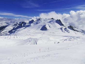 20 Pistenkilometer erwarten Wintersportler in Hintertux. Auch der Betterpark ist geshaped.