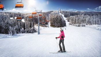 Klínovec bietet einen gemeinsamen Skipass mit dem deutschen Fichtelberg