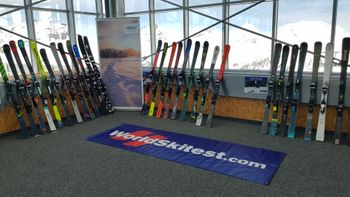 For the SnowStyle Award, only the look of the ski models counts.