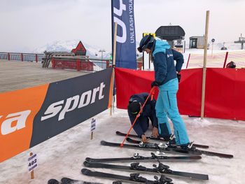 The bindings are adjusted individually for each tester.