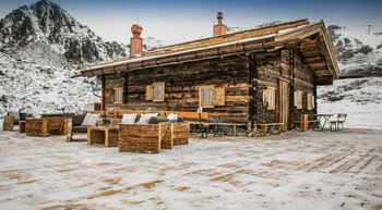 Die gemütliche Kashütte ist über 100 Jahre alt.