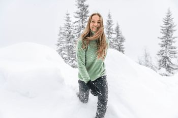 Merinowolle wird dank ihrer isolierenden Qualitäten gerne für Midlayer genutzt.