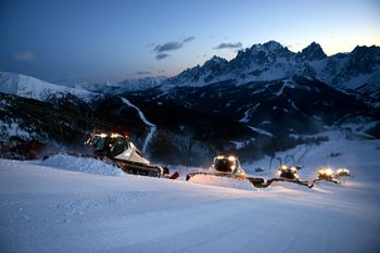 Deutlich nach oben geht der Adrenalinspiegel bei der Fahrt mit dem Pistenbully.