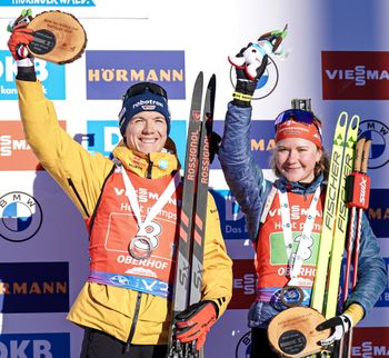 Platz 3 für Justus Strelow und Selina Grotian in der Single Mixed Staffel in Oberhof.