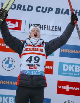 Tarjei Boe siegt im Sprint von Hochfilzen.