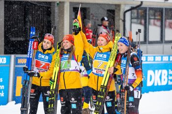 Sieg für die deutsche Damenstaffel mit Vanessa Voigt, Julia Tannheimer, Selina Grotian und Franziska Preuß.