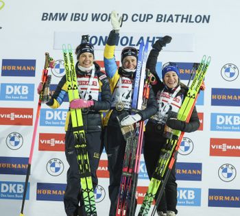 Mit Elvira und Hanna Öberg gewinnen zwei schwedische Schwestern vor Paulina Batovska aus der Slowakei.