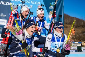 Goldmedaille für das norwegische 4er Mixed-Team.
