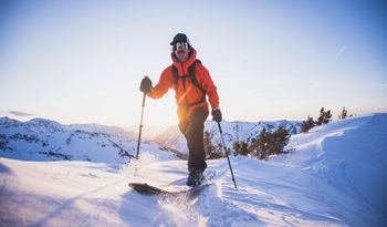 Die Recon LT Kombi ist die neue Premium-Skilinie mit Freeride Fit und praktischen Skitouring-Features.