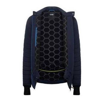 Das Modell Guaina Zeno aus der Kollektion 2017/2018.