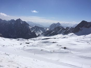 Die Skisaison auf der Zugspitze sollte am 13.11. starten.