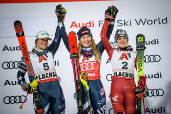 Mikaela Shiffrin (hier beim Sieg in Flachau) verhilft Atomic mit ihren vielen Siegen auf Platz 2 im Markenranking.